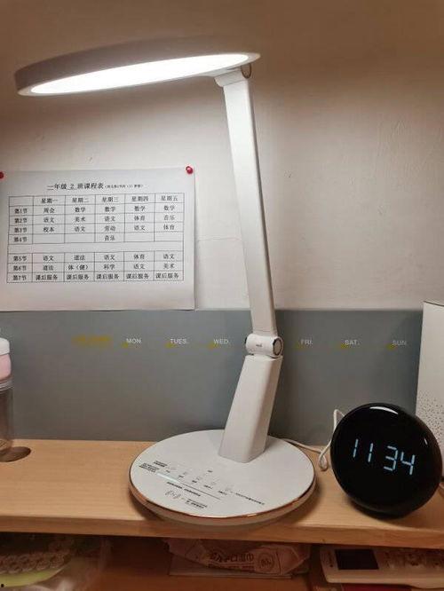 国产护眼灯使用方法视频,呵护视力健康